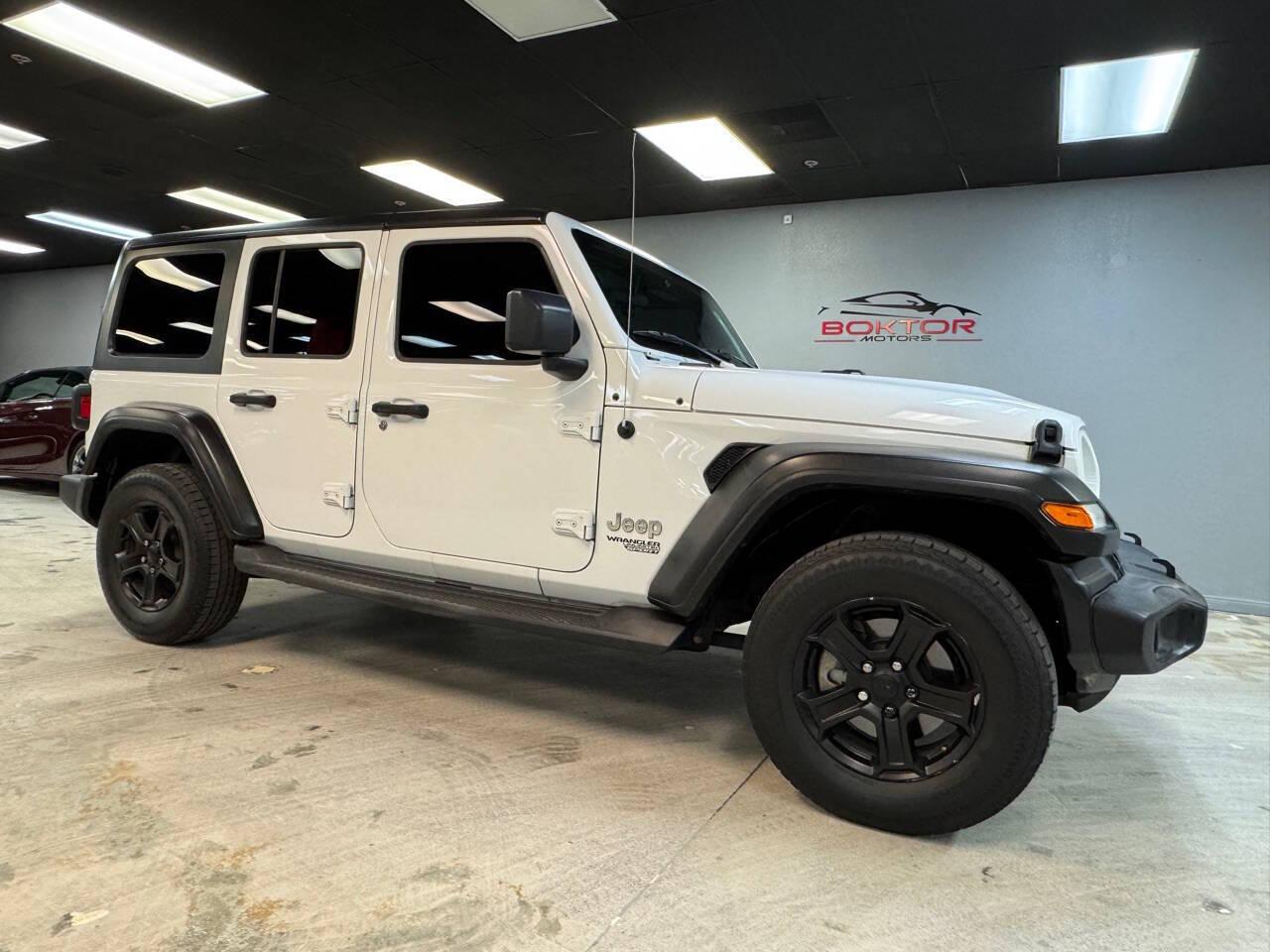 Jeep Wrangler Unlimited's photo