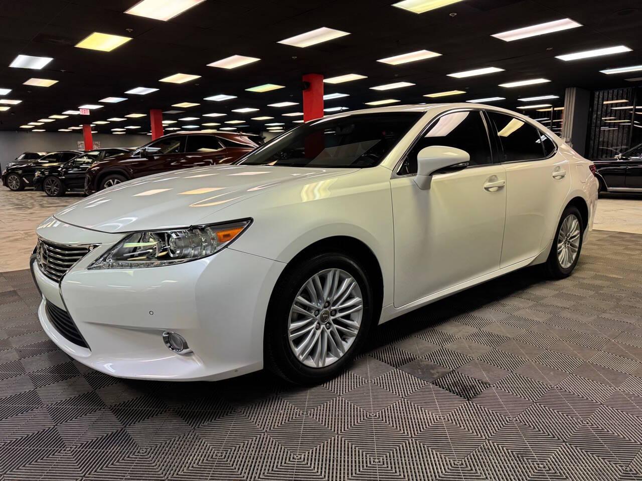 2014 Lexus ES 350 photo 7