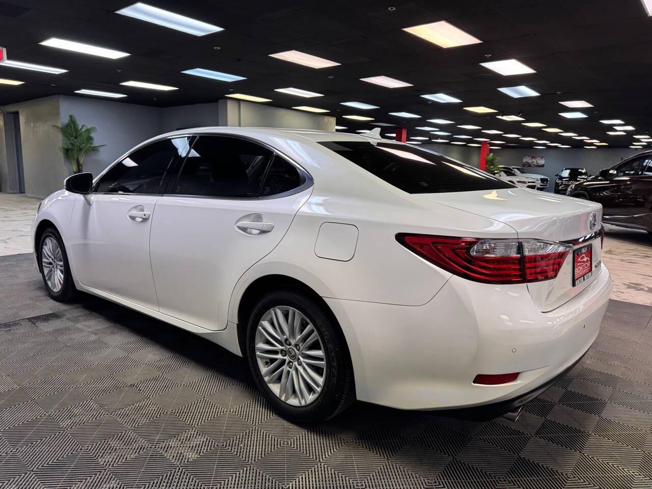 2014 Lexus ES 350 photo 8