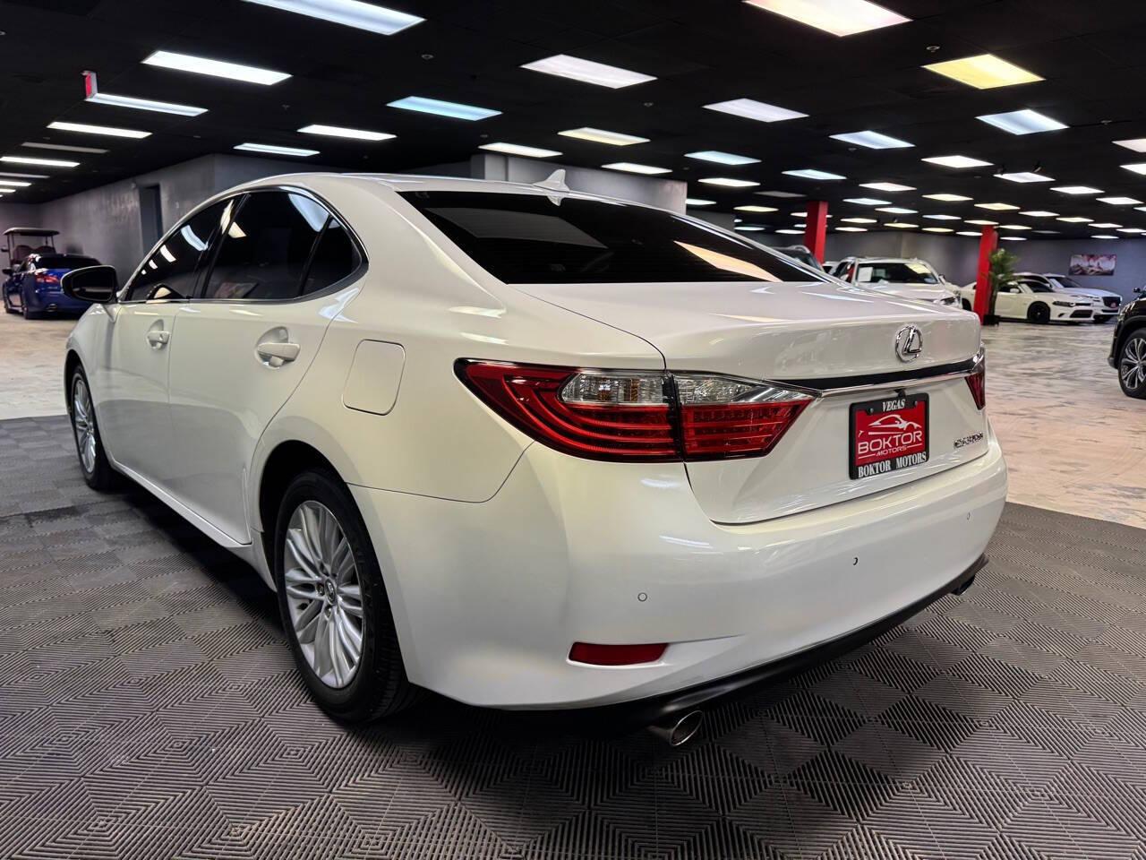 2014 Lexus ES 350 photo 9