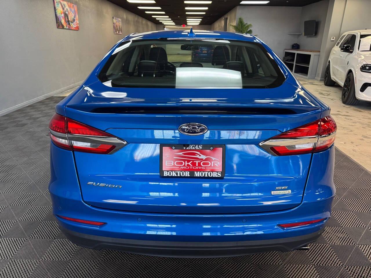 2020 Ford Fusion SE photo 13