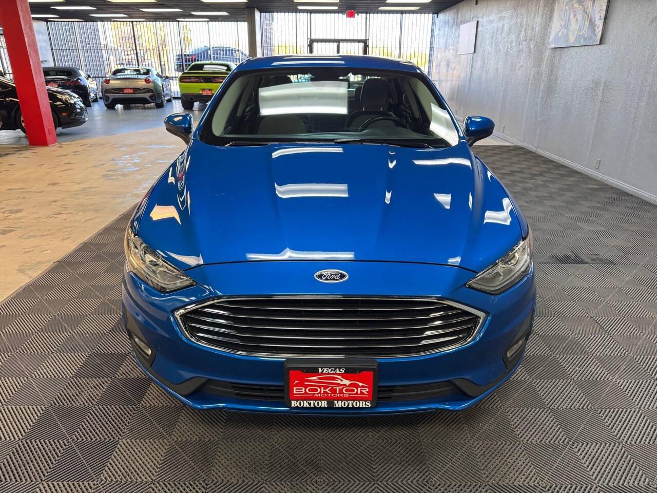 2020 Ford Fusion SE photo 5