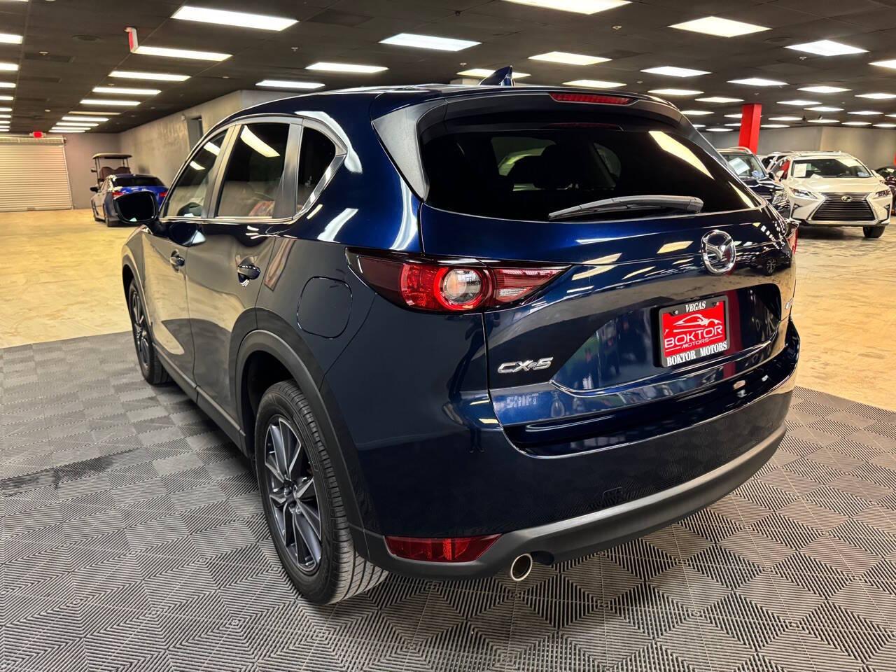 2018 Mazda CX-5 Touring photo 11