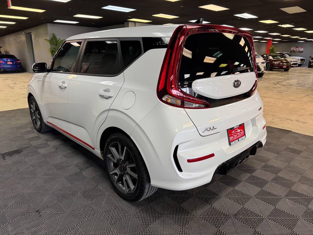 2020 Kia Soul GT-Line Turbo photo 11