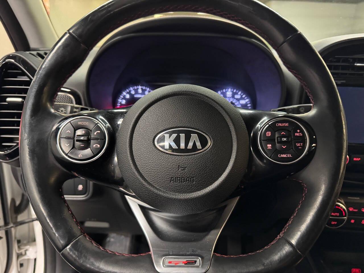 2020 Kia Soul GT-Line Turbo photo 22