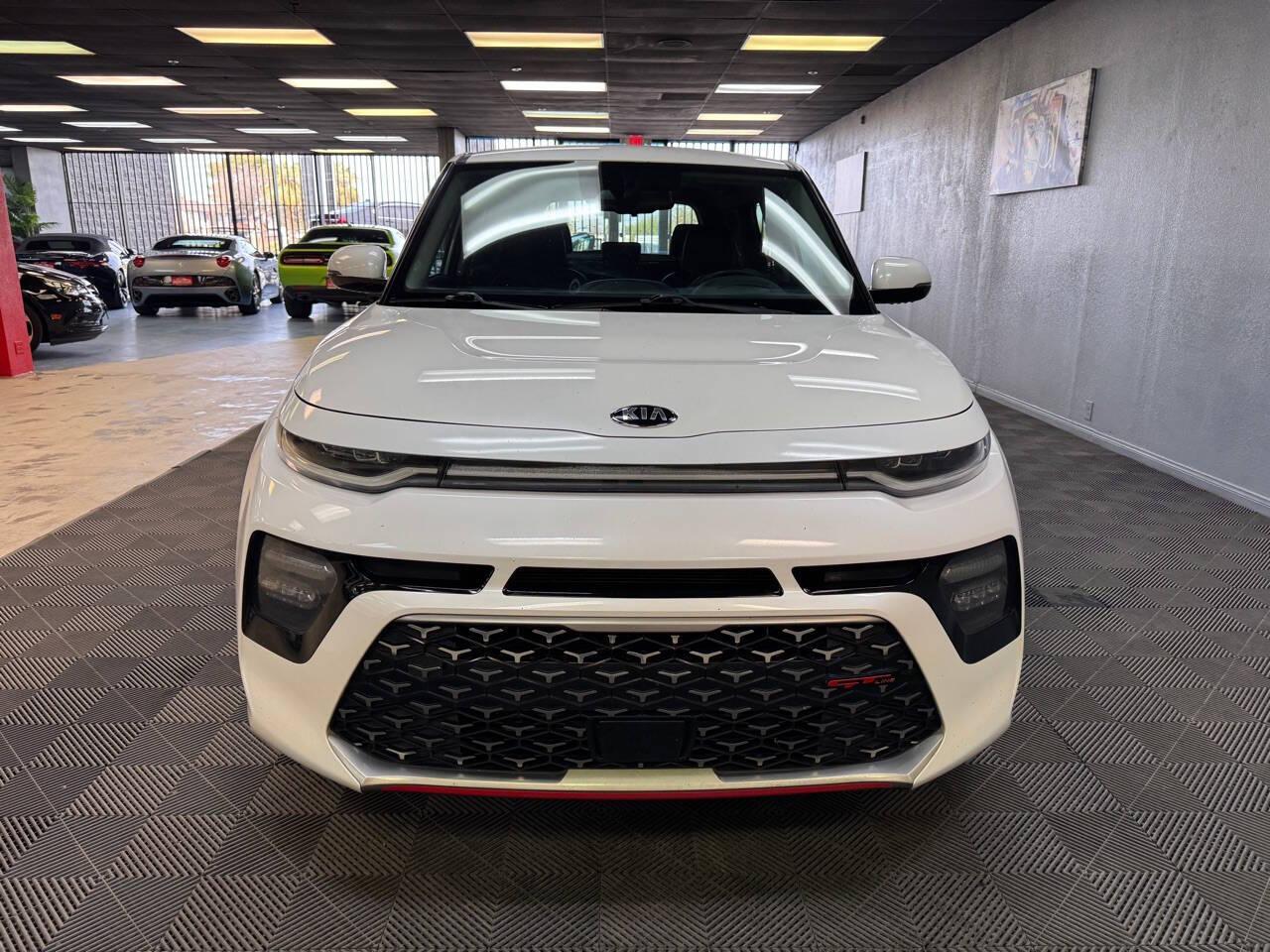 2020 Kia Soul GT-Line Turbo photo 4