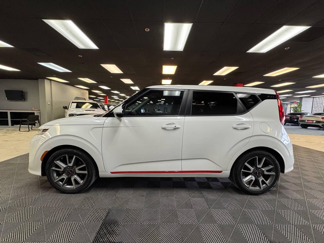 2020 Kia Soul GT-Line Turbo photo 8