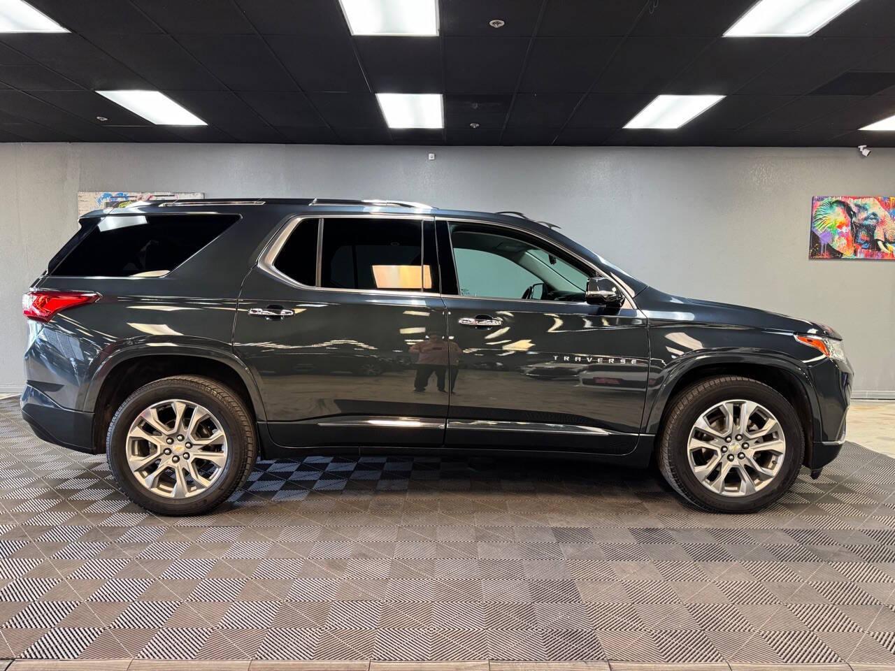 2019 Chevrolet Traverse Premier photo 17