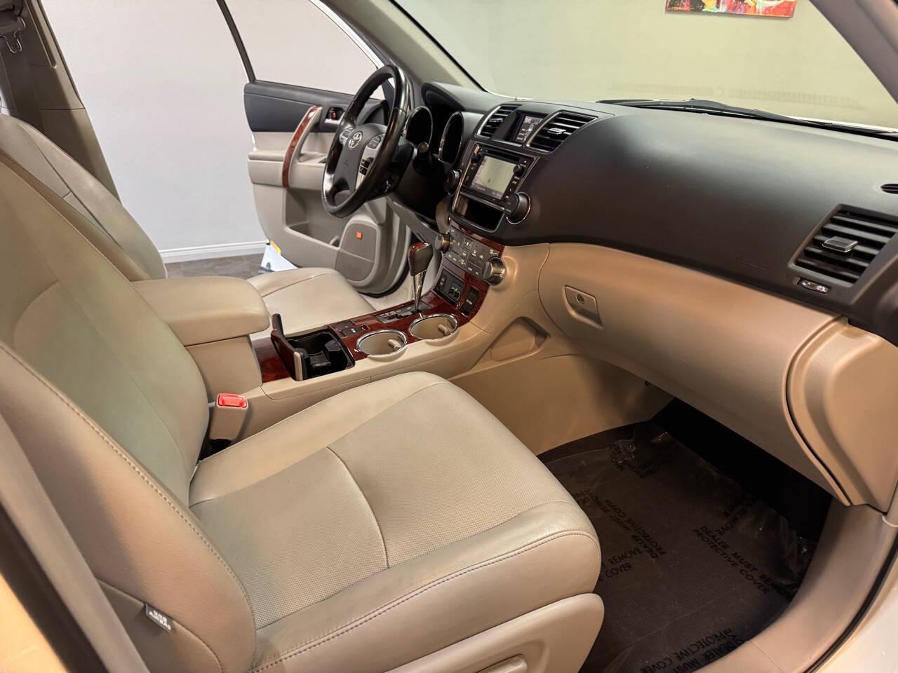 2013 Toyota Highlander Limited photo 59