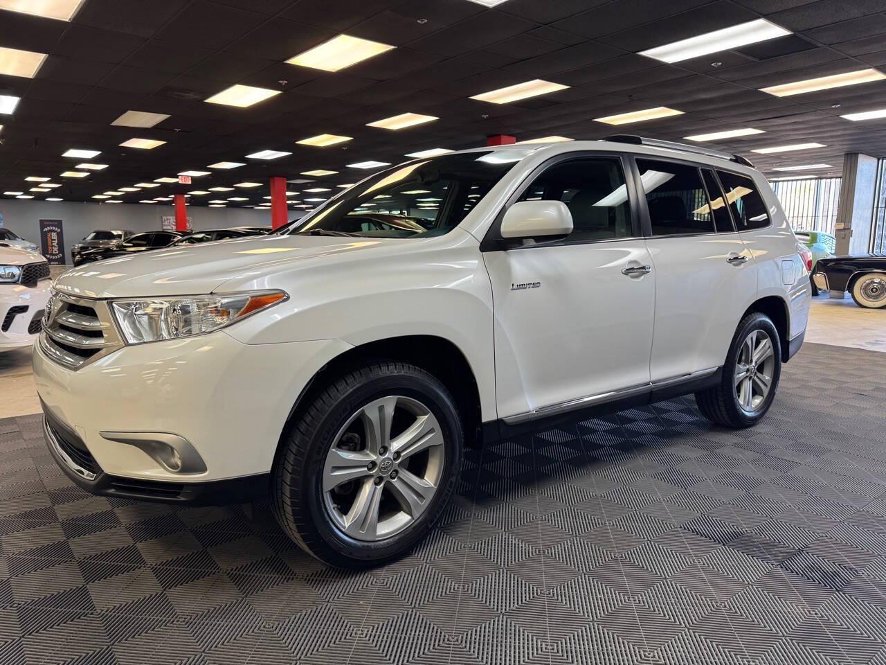 2013 Toyota Highlander Limited photo 8