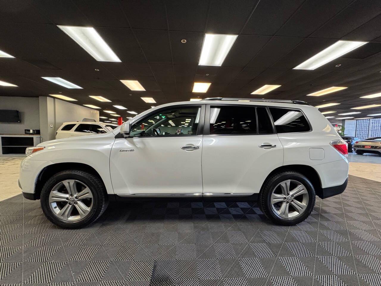 2013 Toyota Highlander Limited photo 9